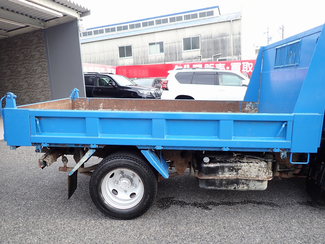 MITSUBISHI Canter