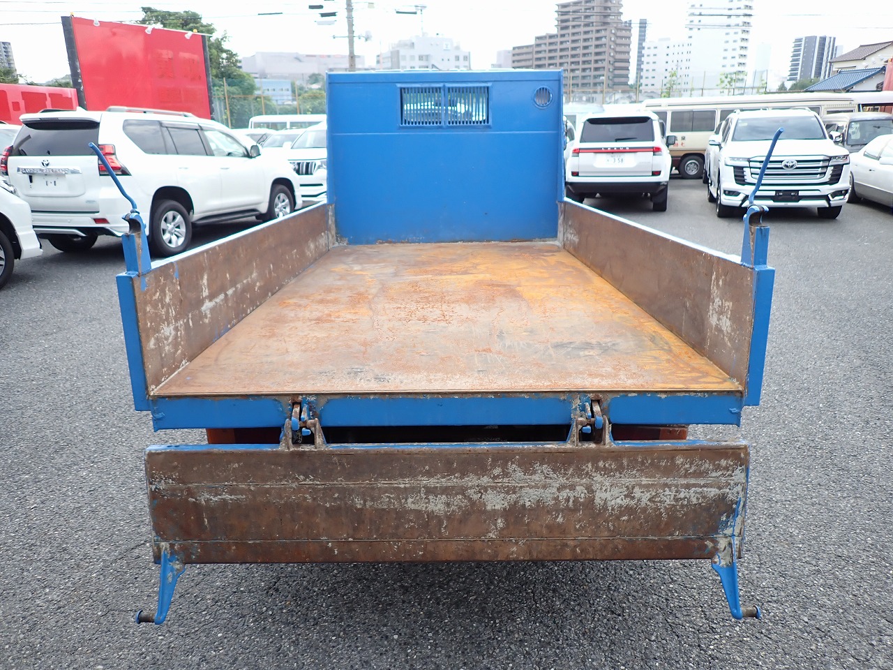 MITSUBISHI Canter