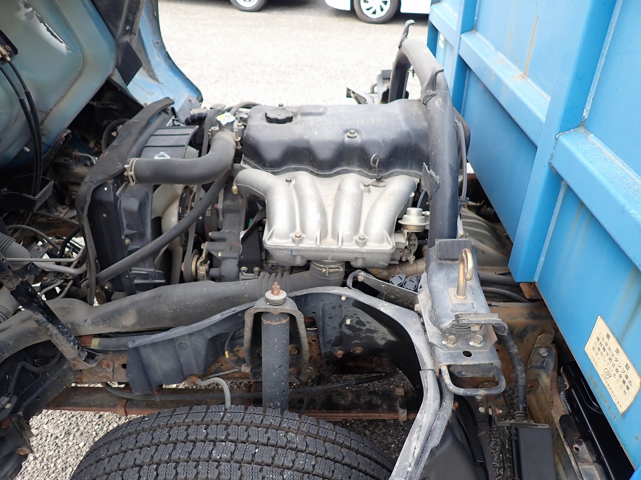 MITSUBISHI Canter