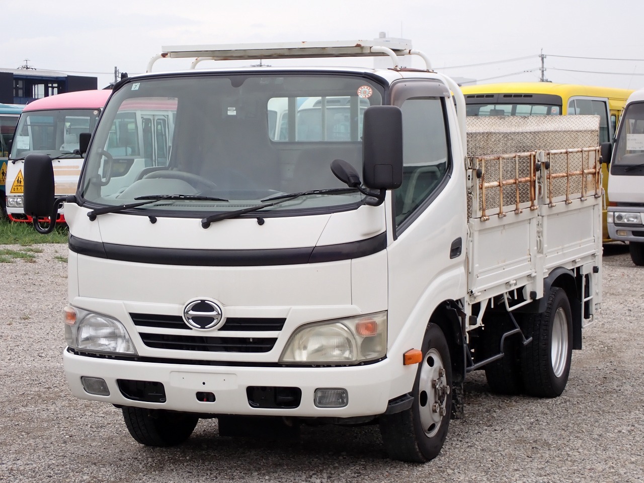 HINO Dutro