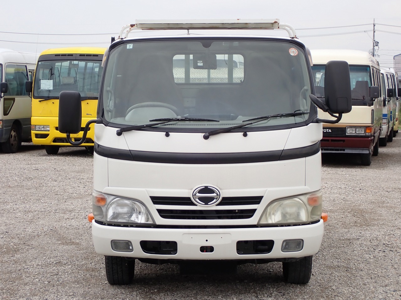 HINO Dutro