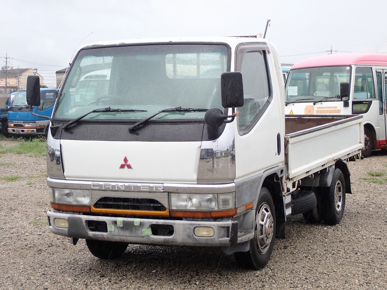 MITSUBISHI Canter