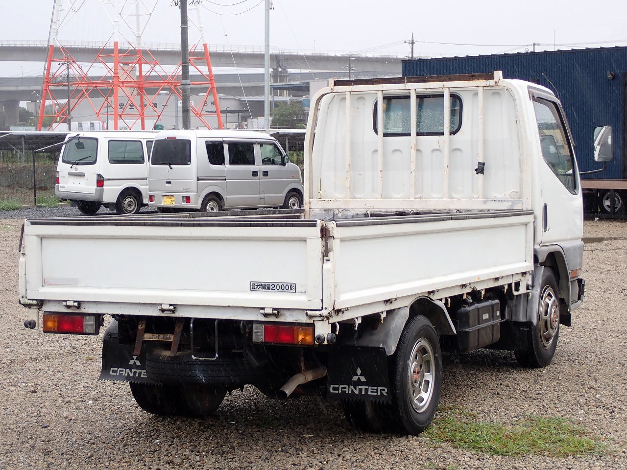 MITSUBISHI Canter