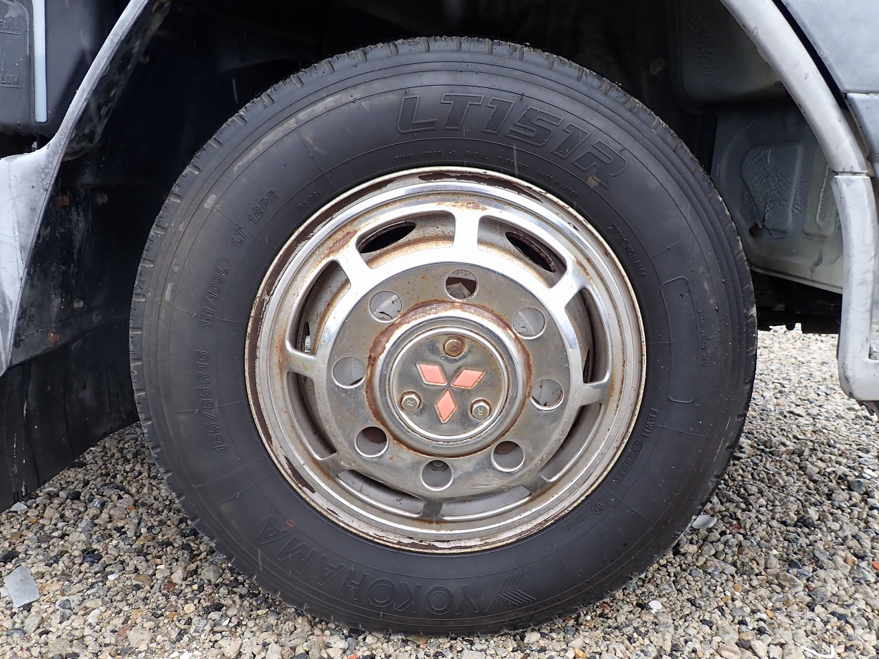 MITSUBISHI Canter