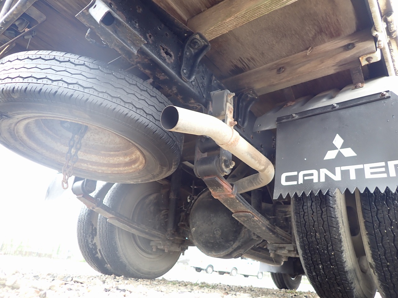 MITSUBISHI Canter
