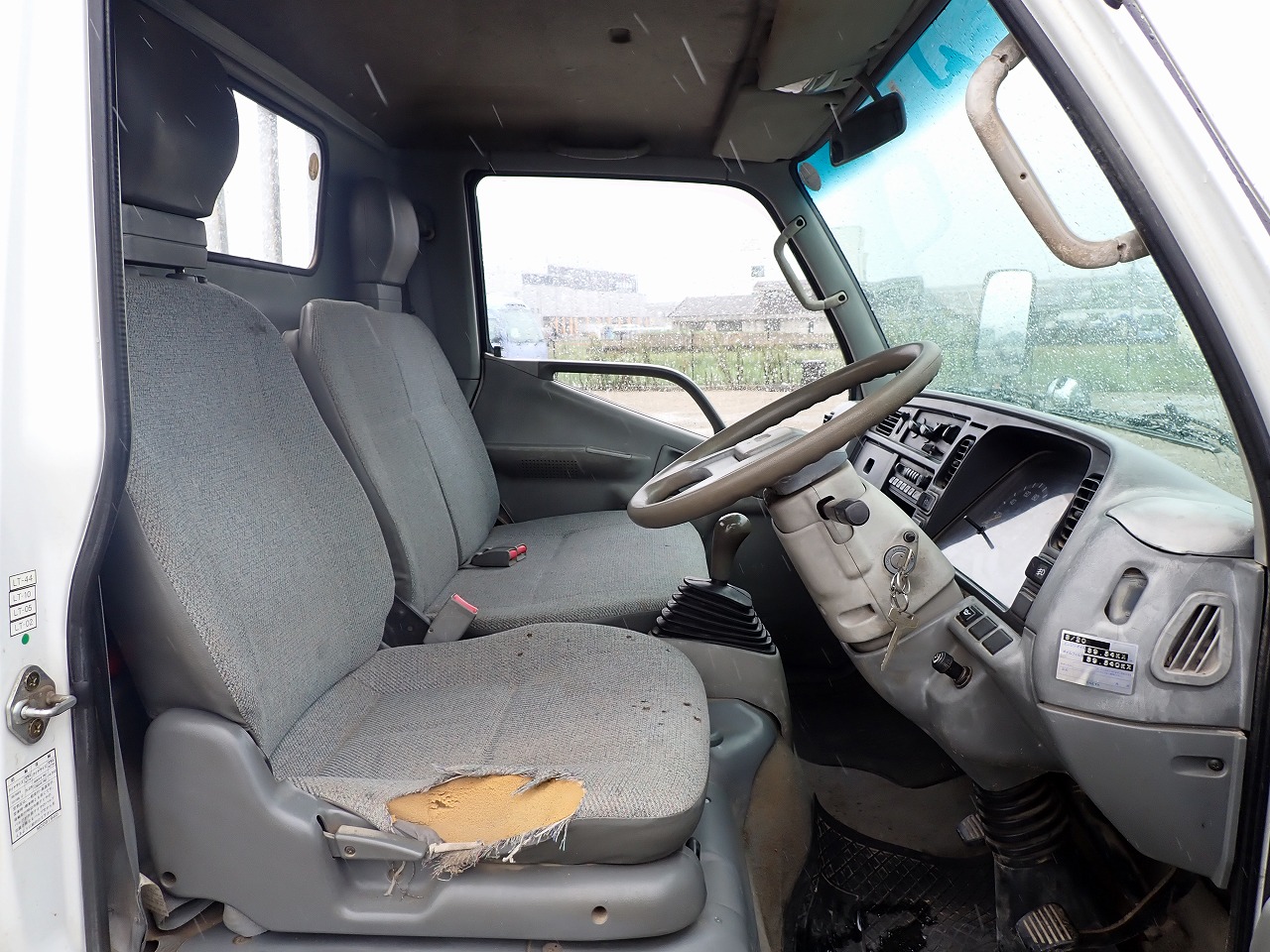 MITSUBISHI Canter