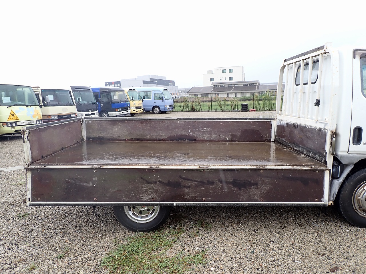 MITSUBISHI Canter