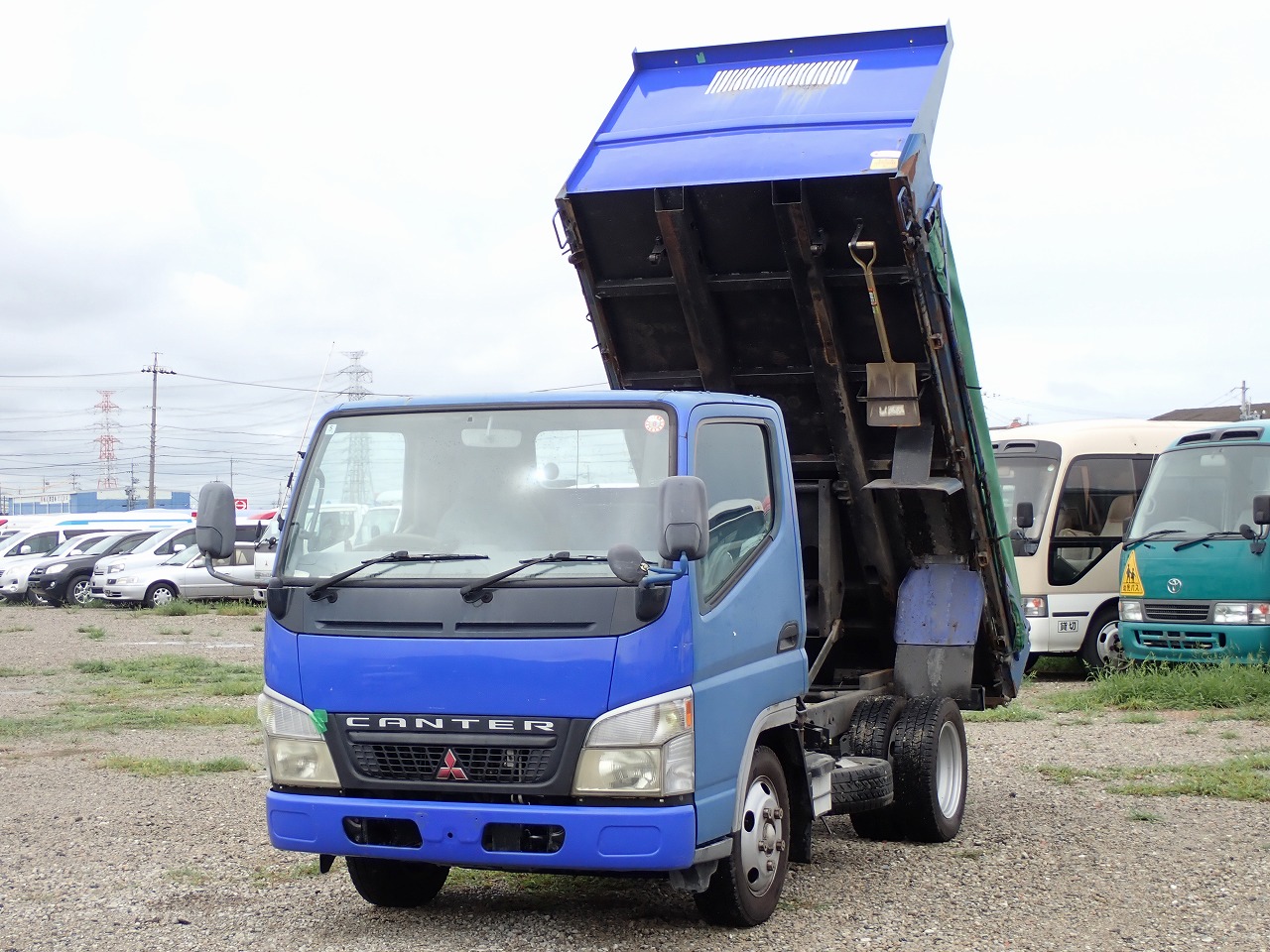 MITSUBISHI Canter
