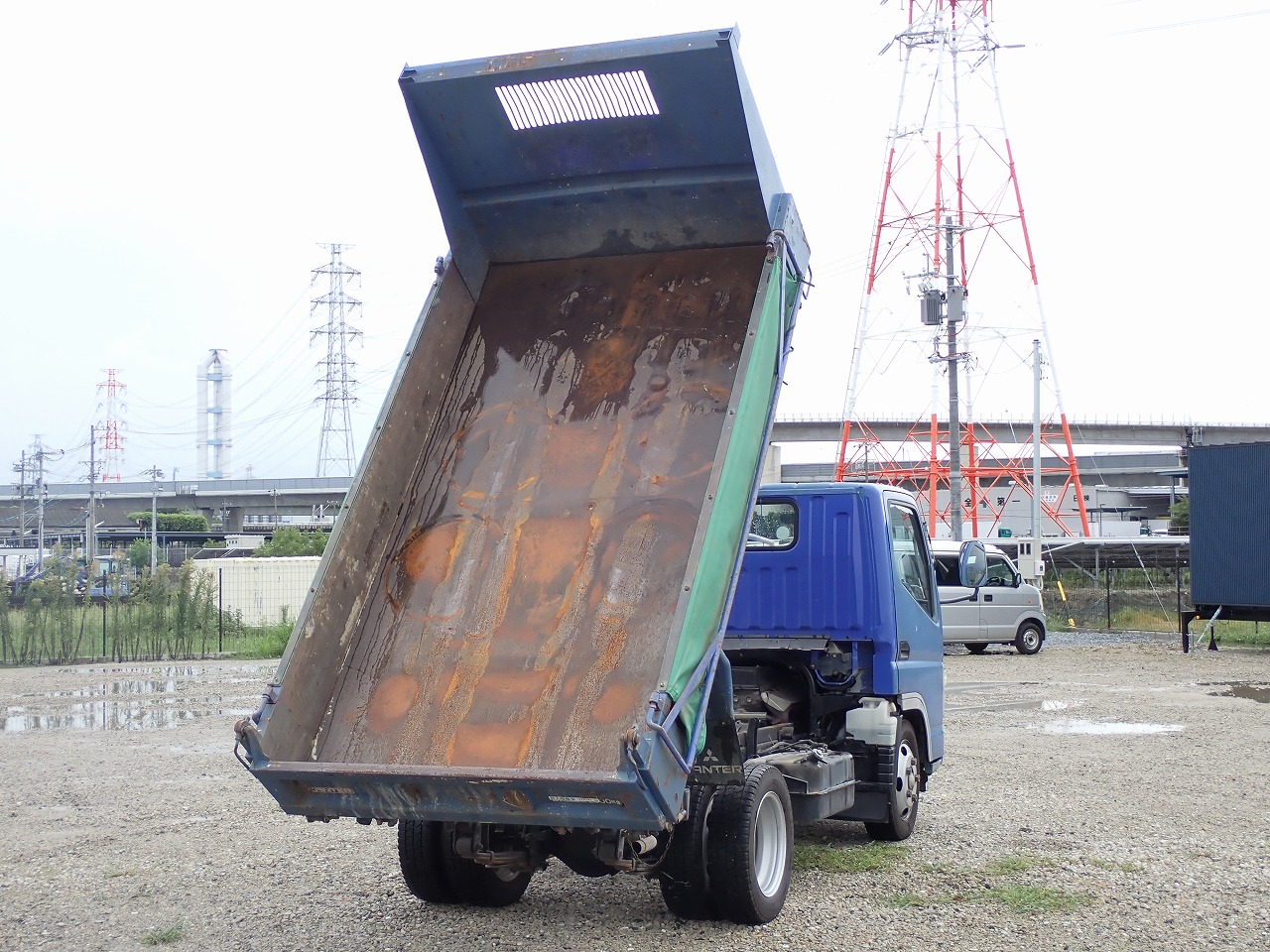 MITSUBISHI Canter