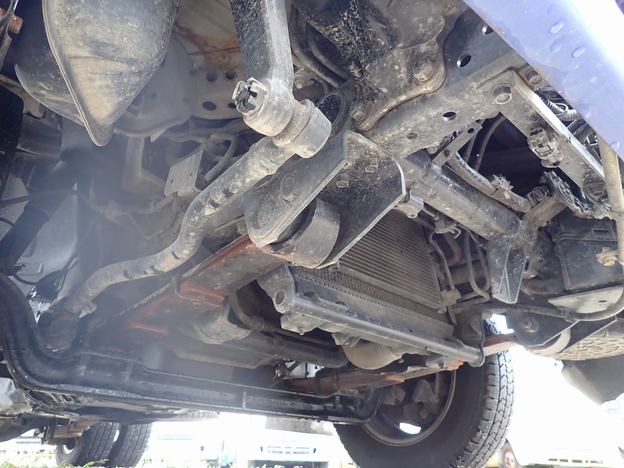 MITSUBISHI Canter