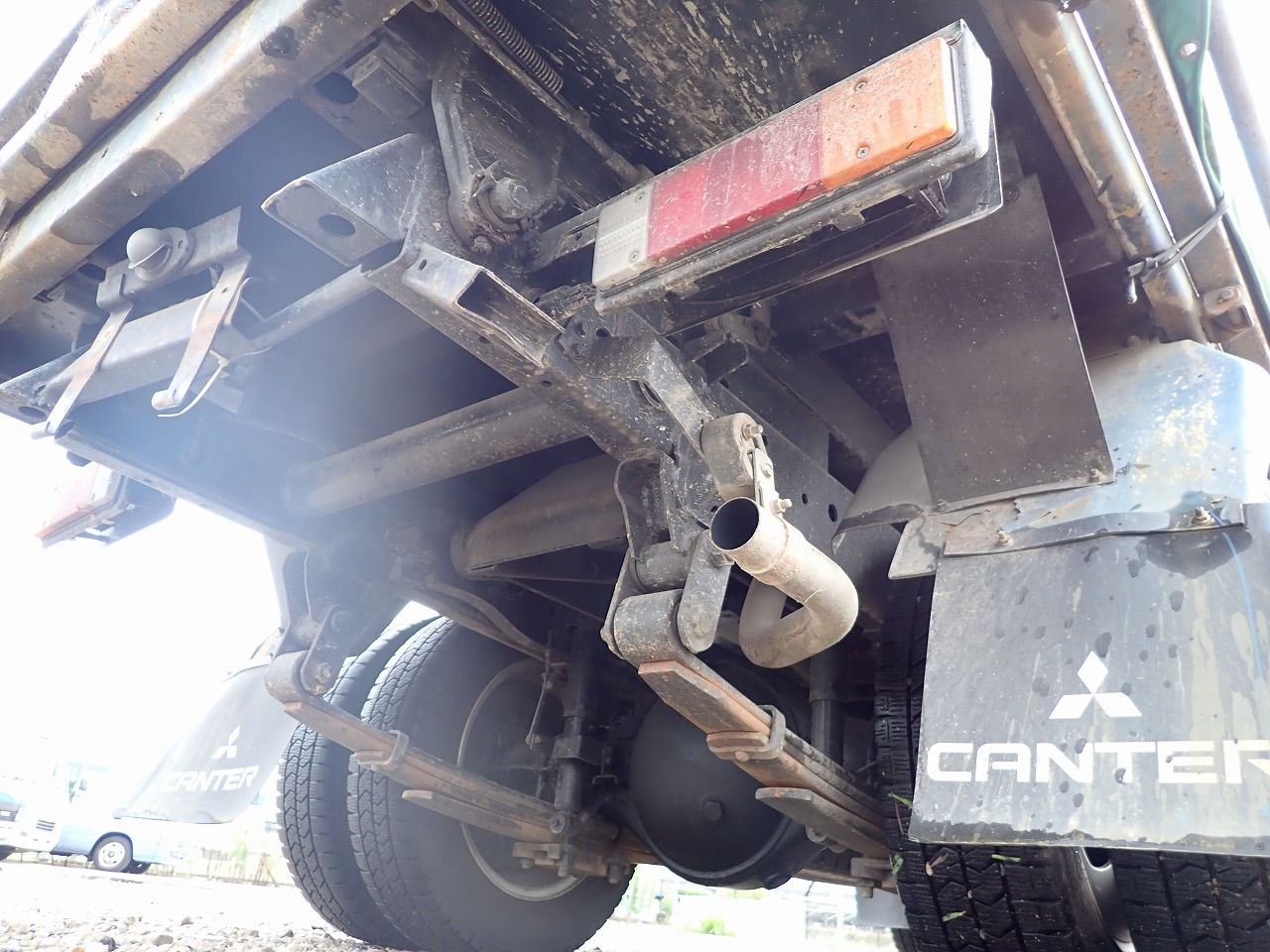 MITSUBISHI Canter