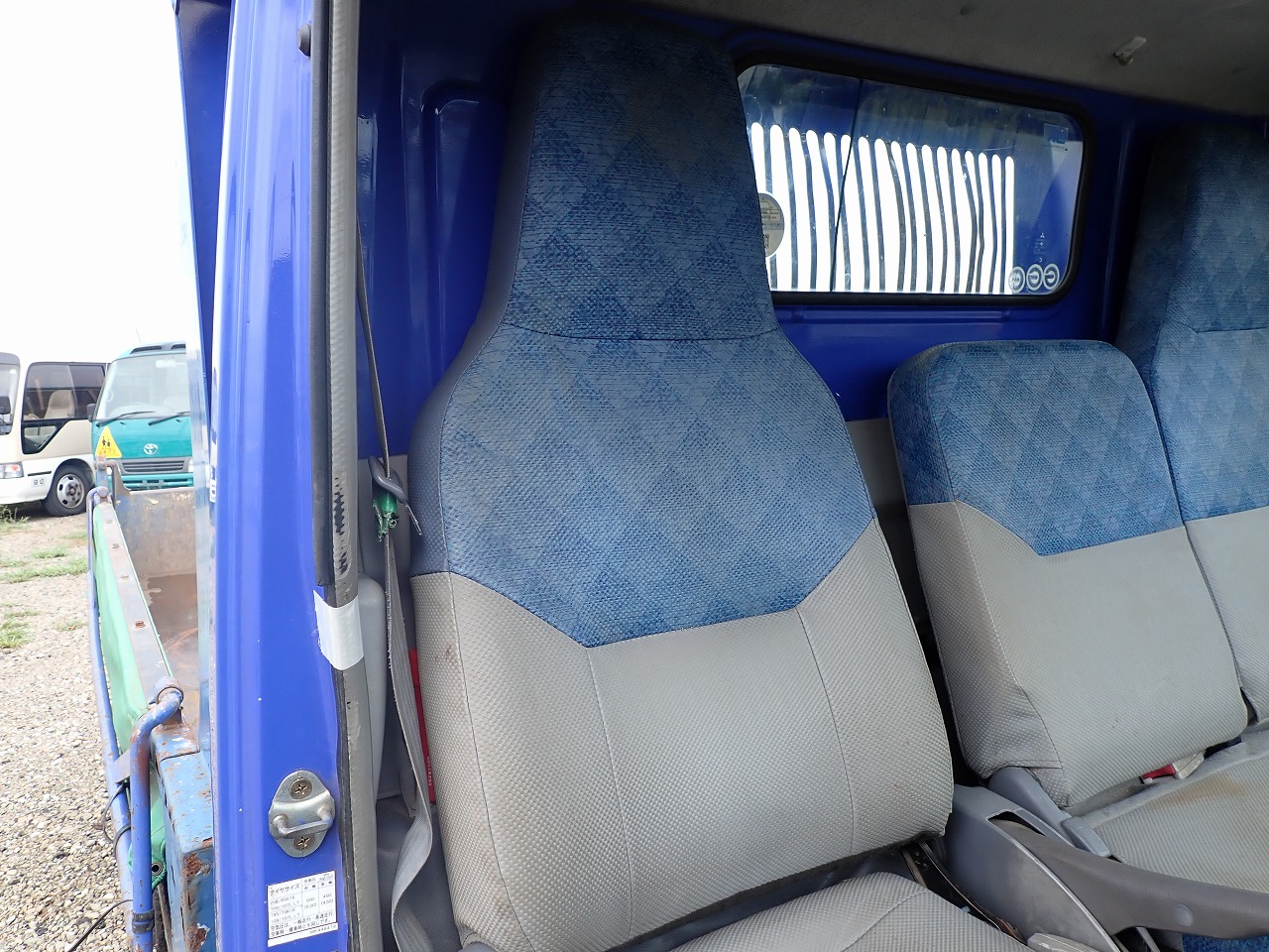 MITSUBISHI Canter