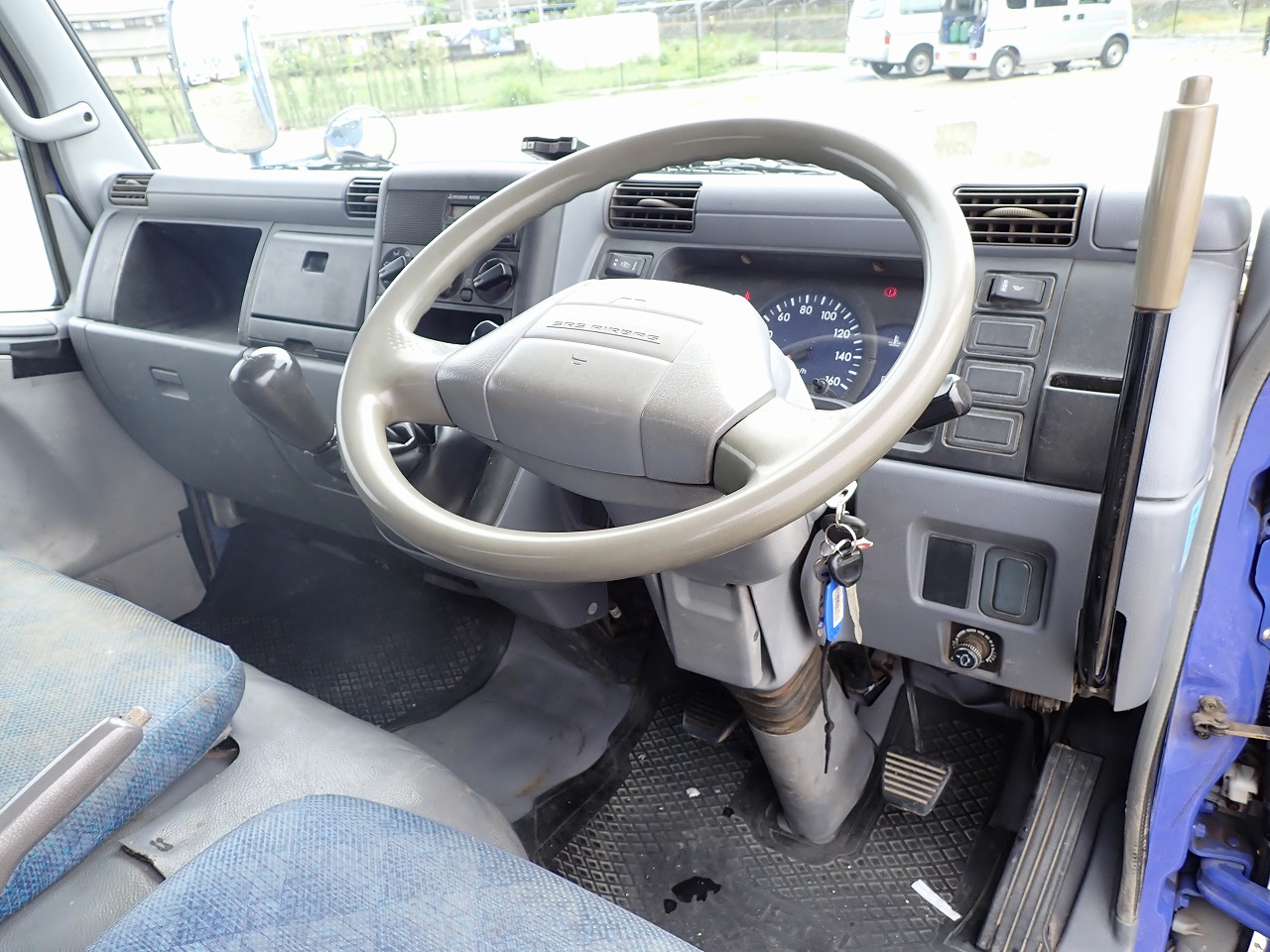 MITSUBISHI Canter