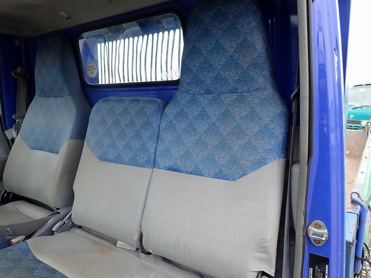 MITSUBISHI Canter