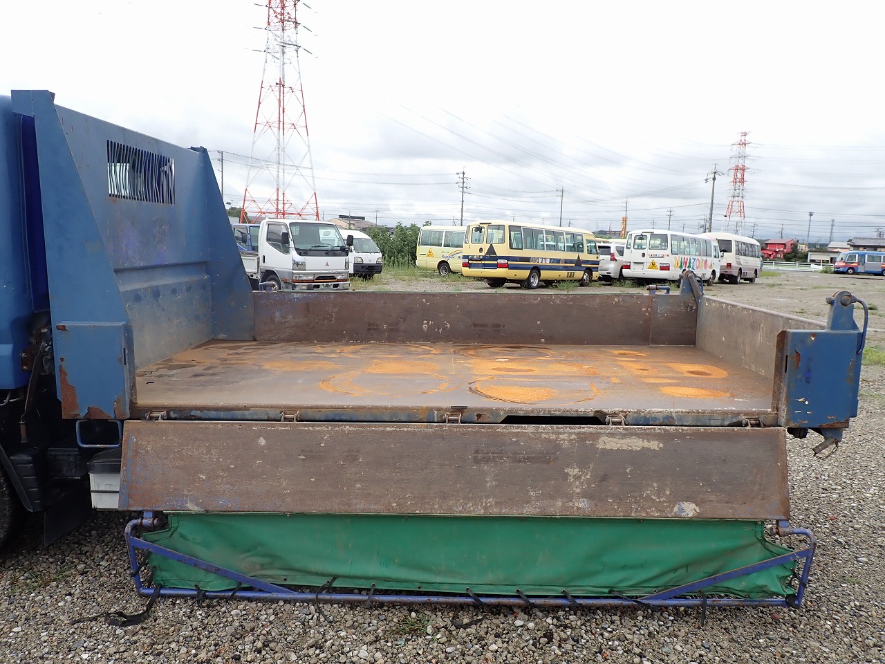 MITSUBISHI Canter
