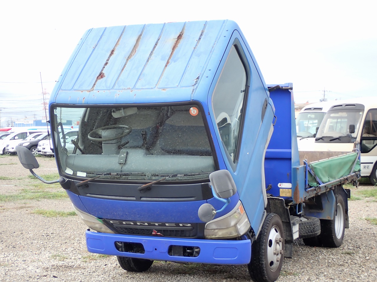 MITSUBISHI Canter