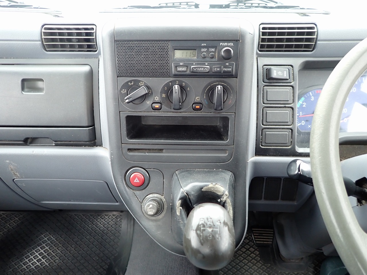 MITSUBISHI Canter