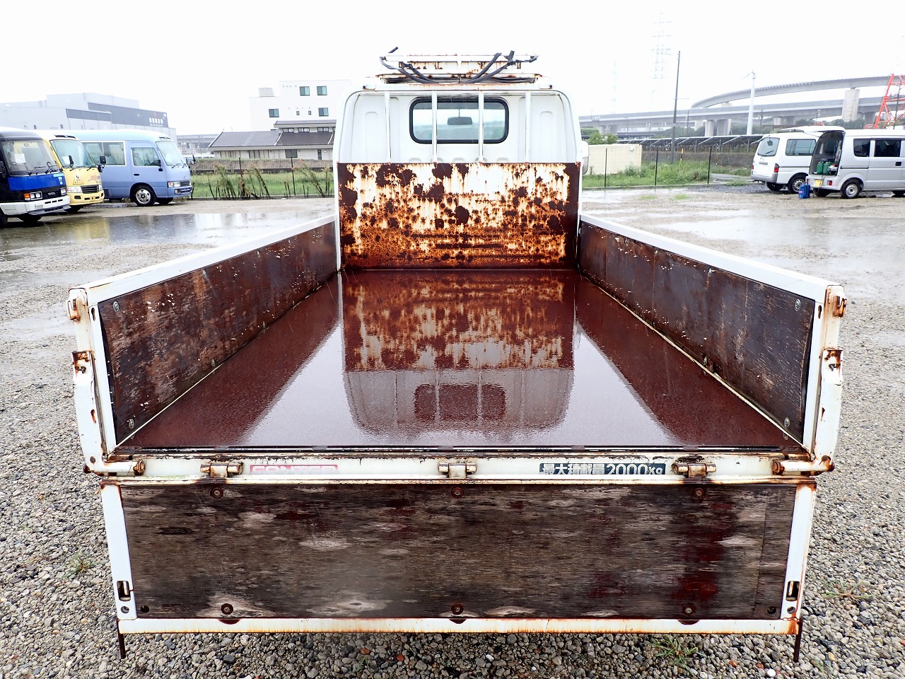MITSUBISHI Canter