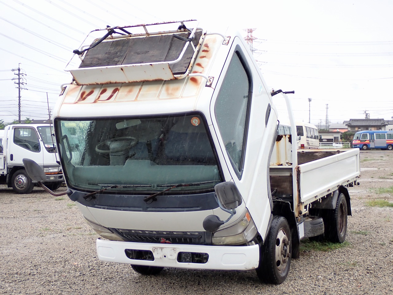 MITSUBISHI Canter