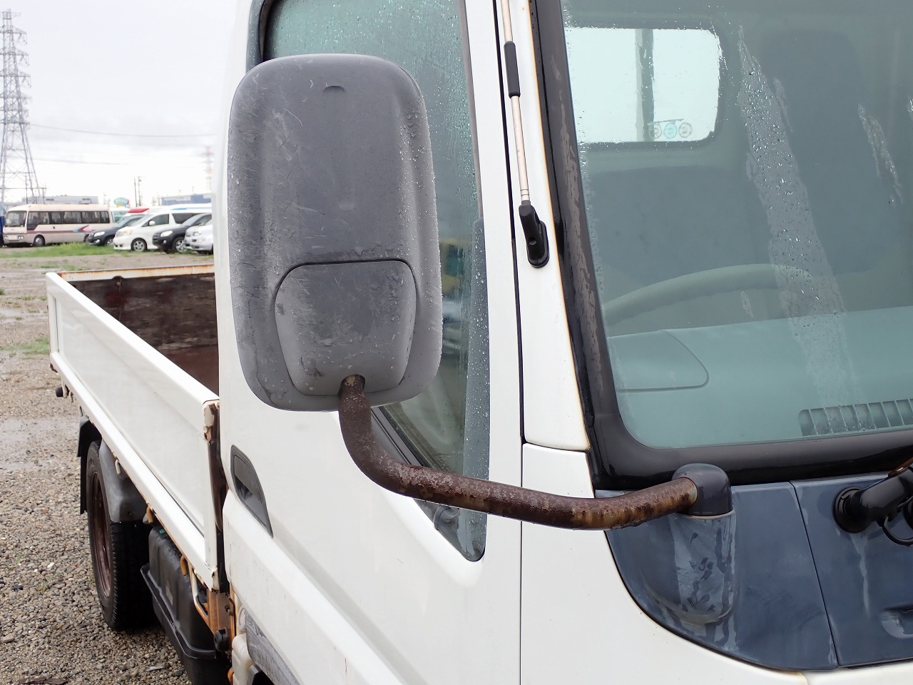 MITSUBISHI Canter