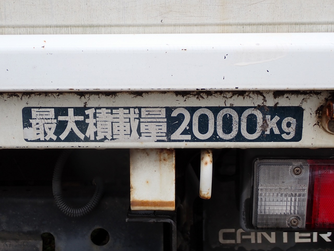 MITSUBISHI Canter