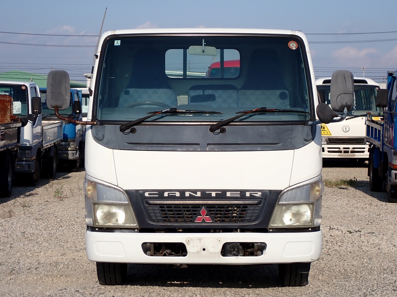 MITSUBISHI Canter