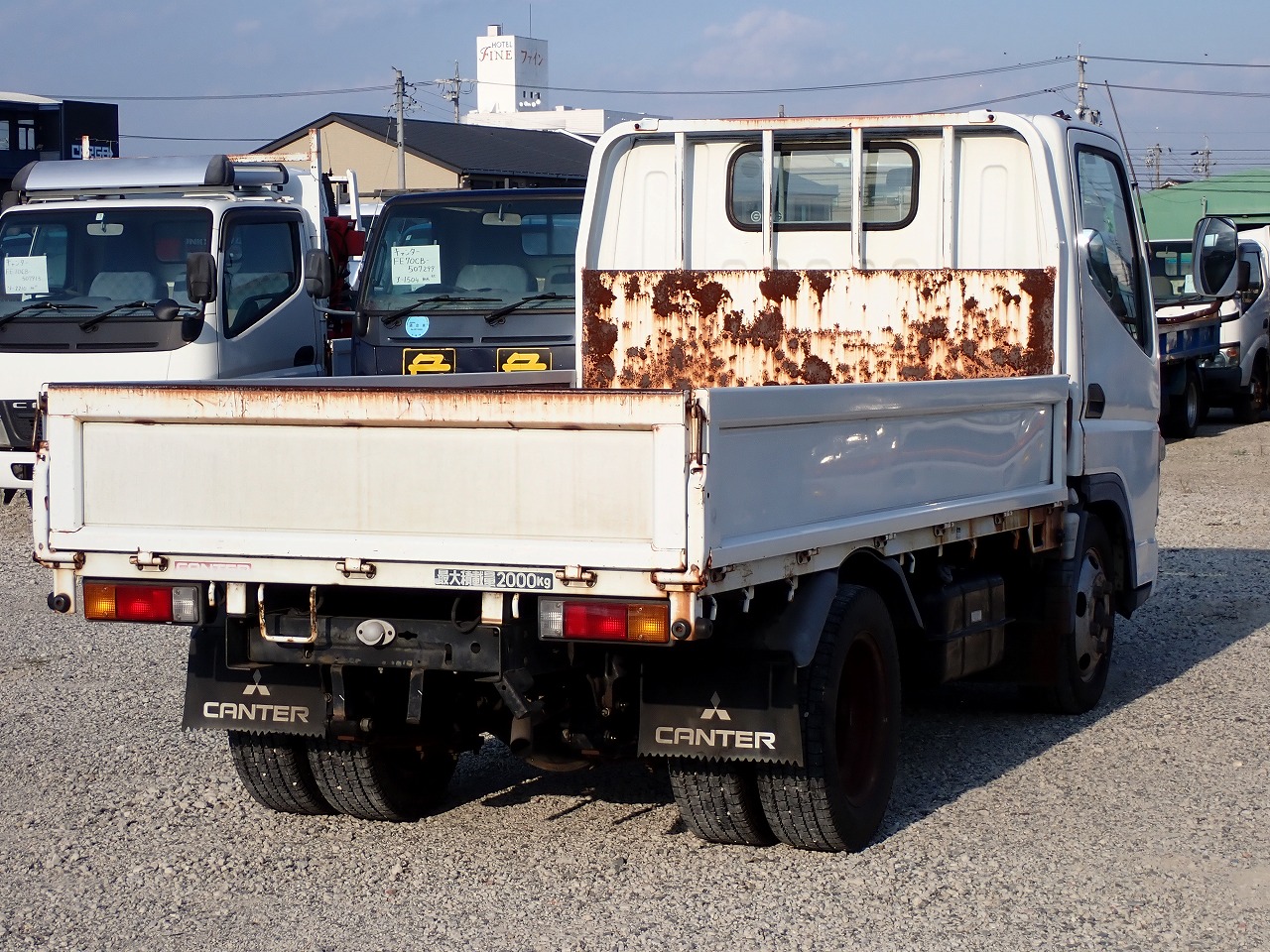 MITSUBISHI Canter