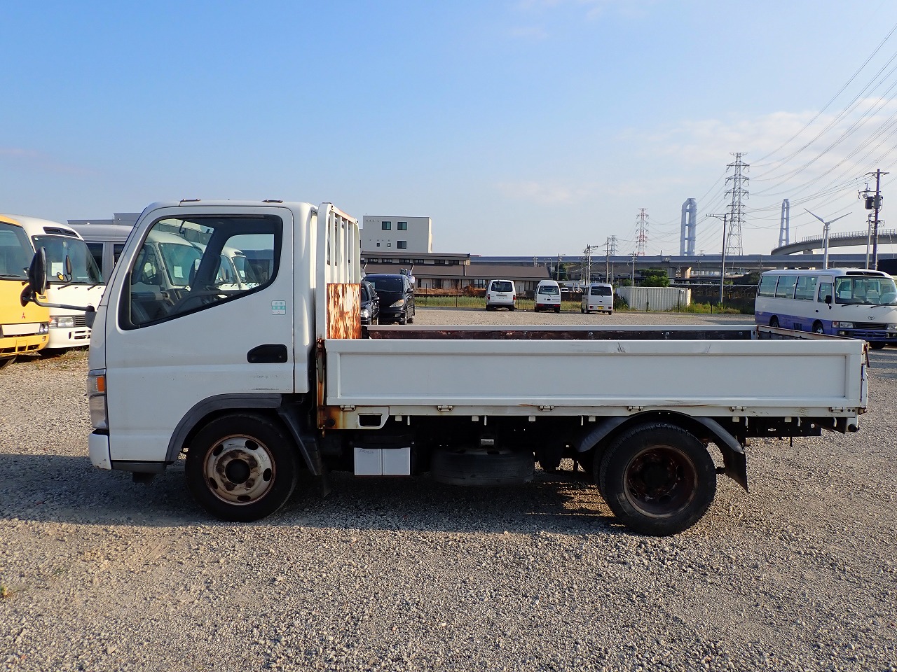 MITSUBISHI Canter