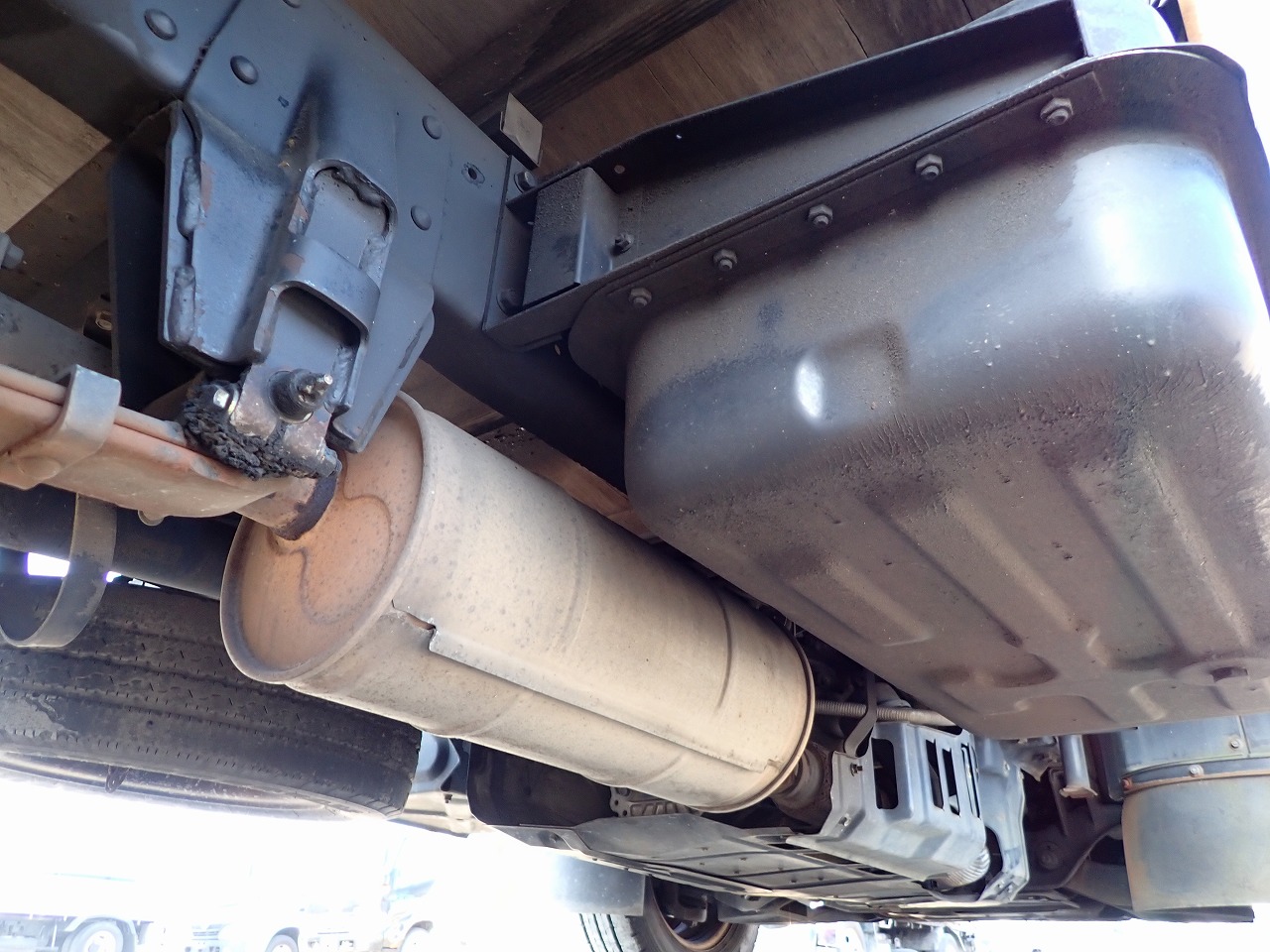 MITSUBISHI Canter