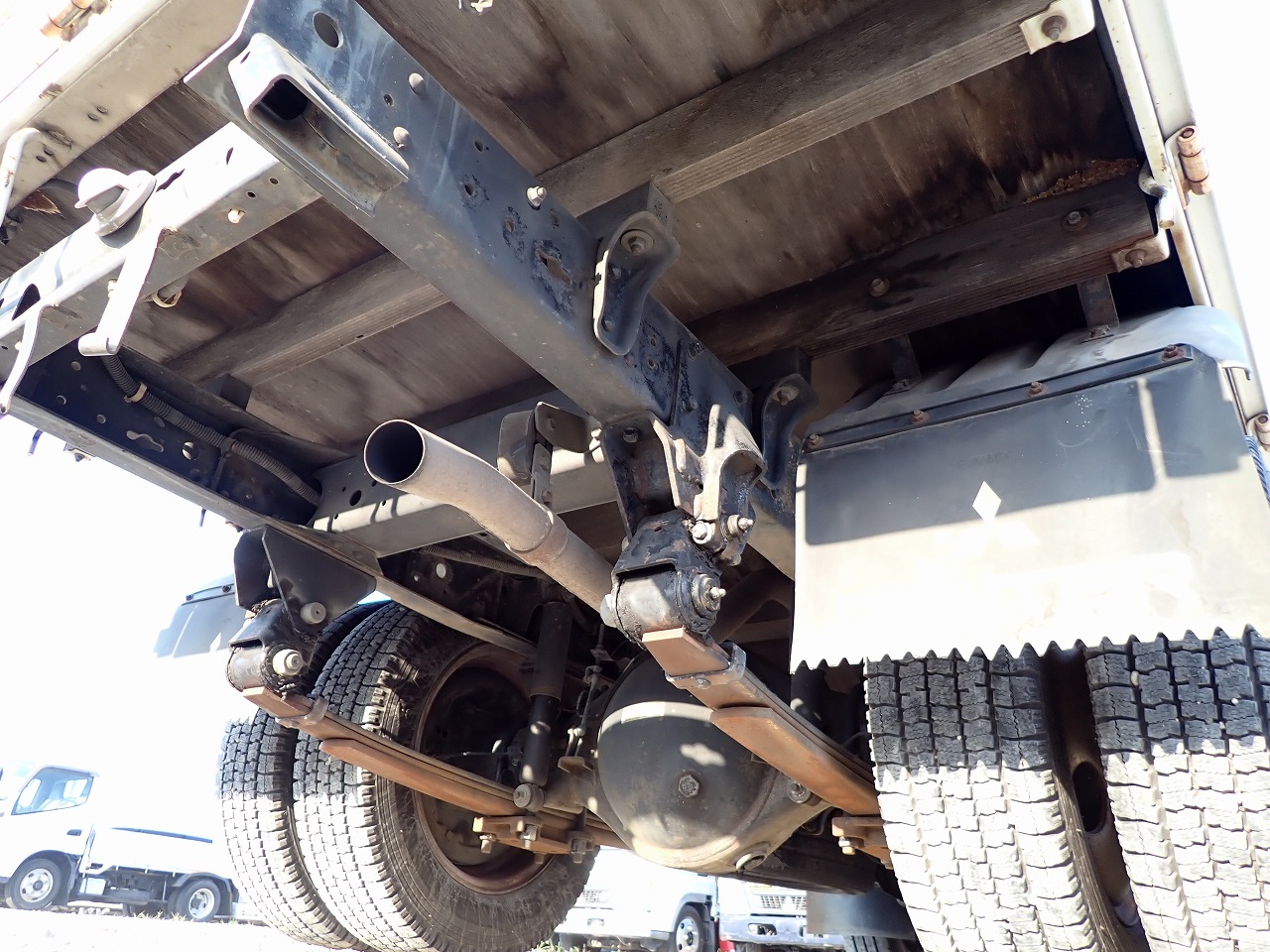 MITSUBISHI Canter