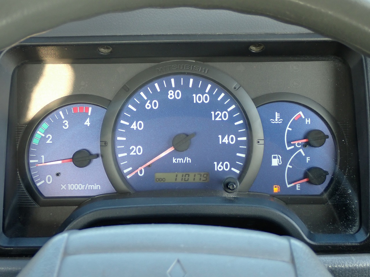 MITSUBISHI Canter