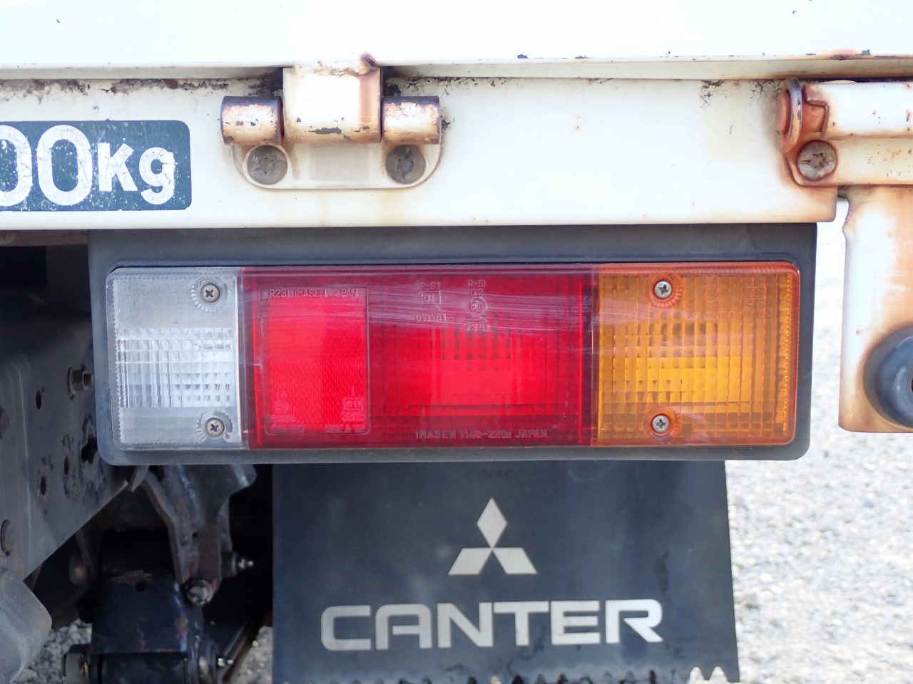 MITSUBISHI Canter