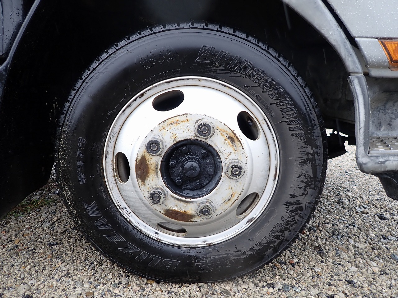 MITSUBISHI Canter