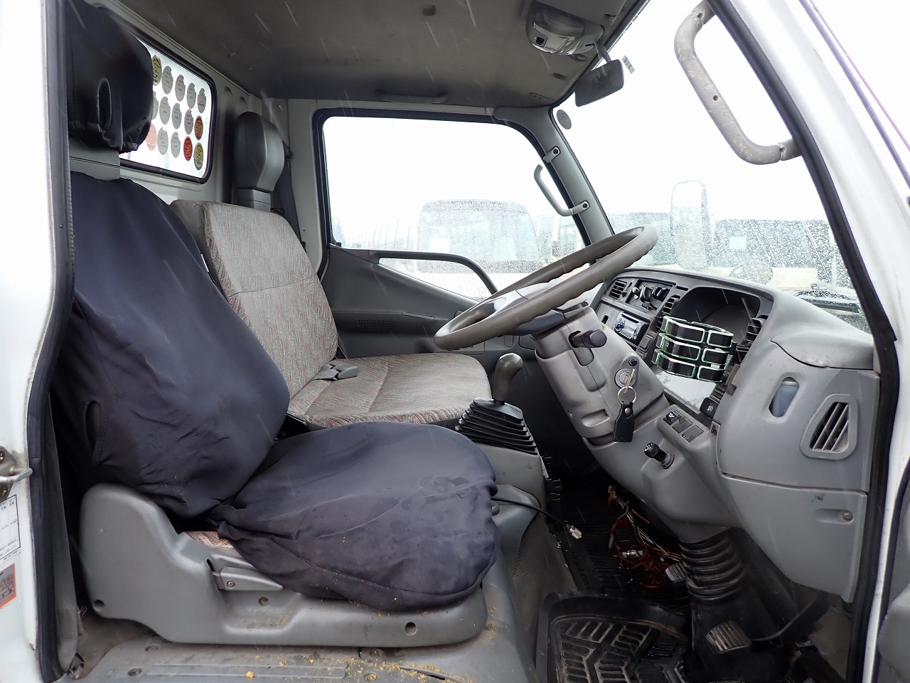 MITSUBISHI Canter