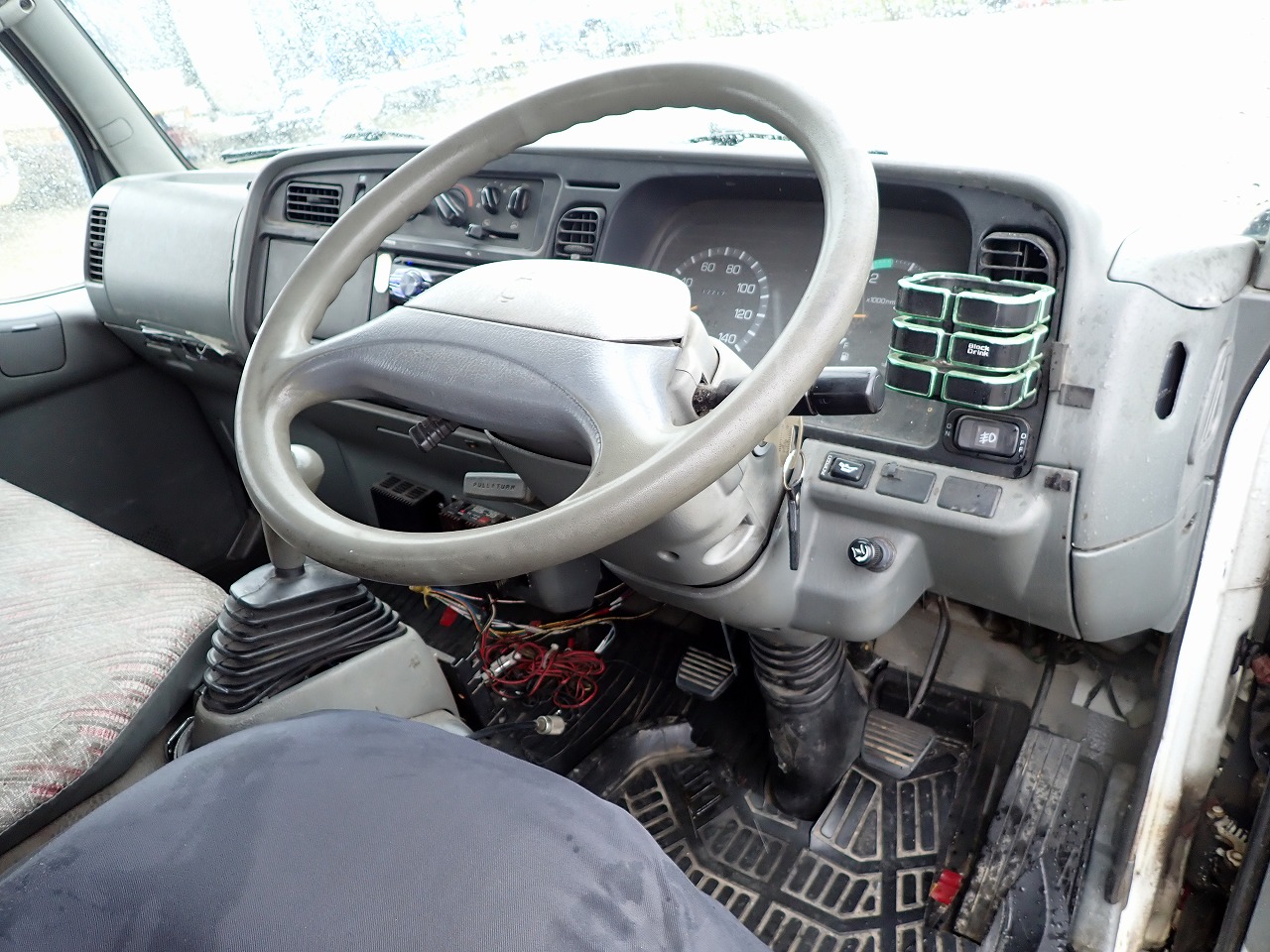 MITSUBISHI Canter