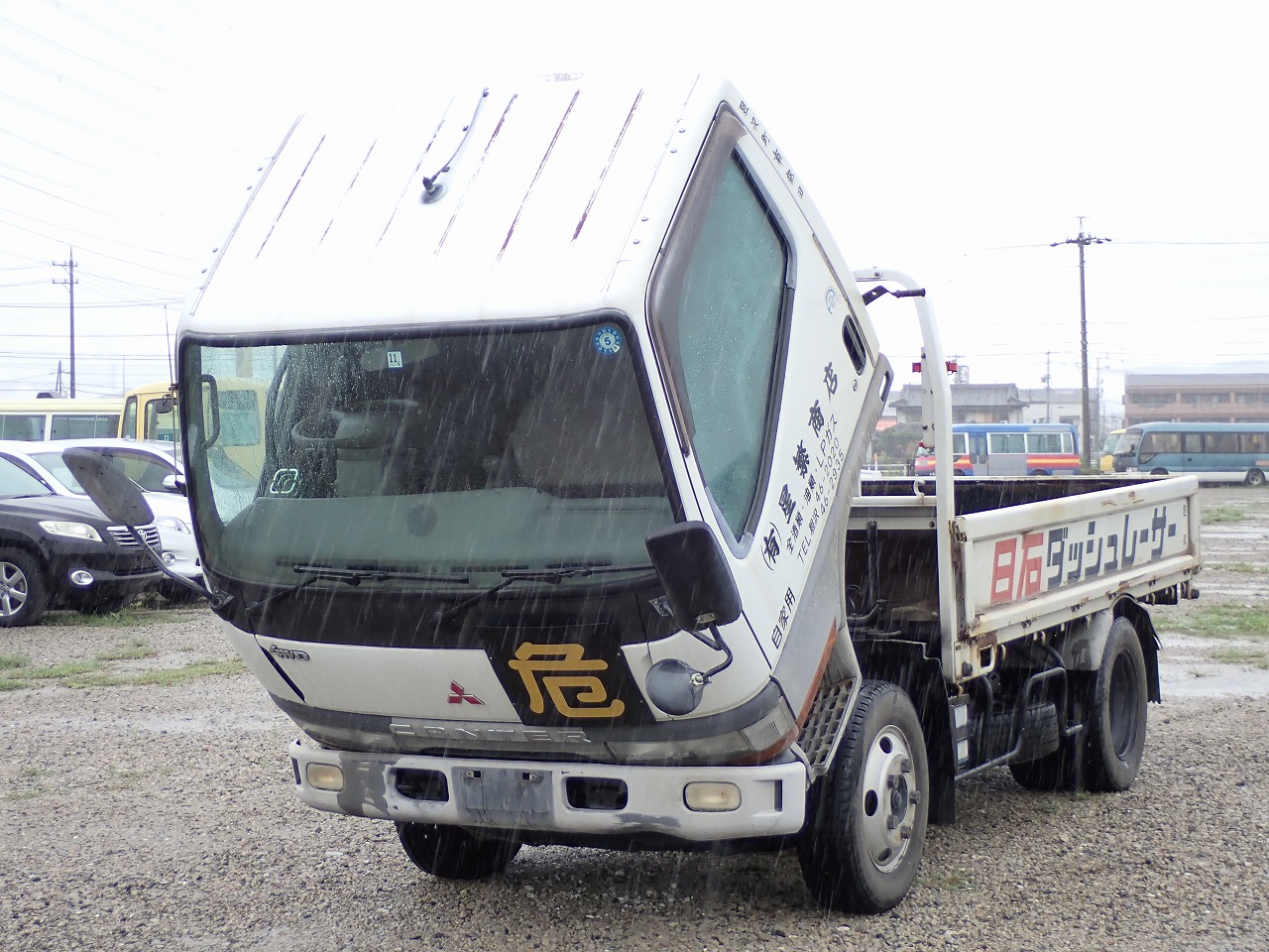 MITSUBISHI Canter