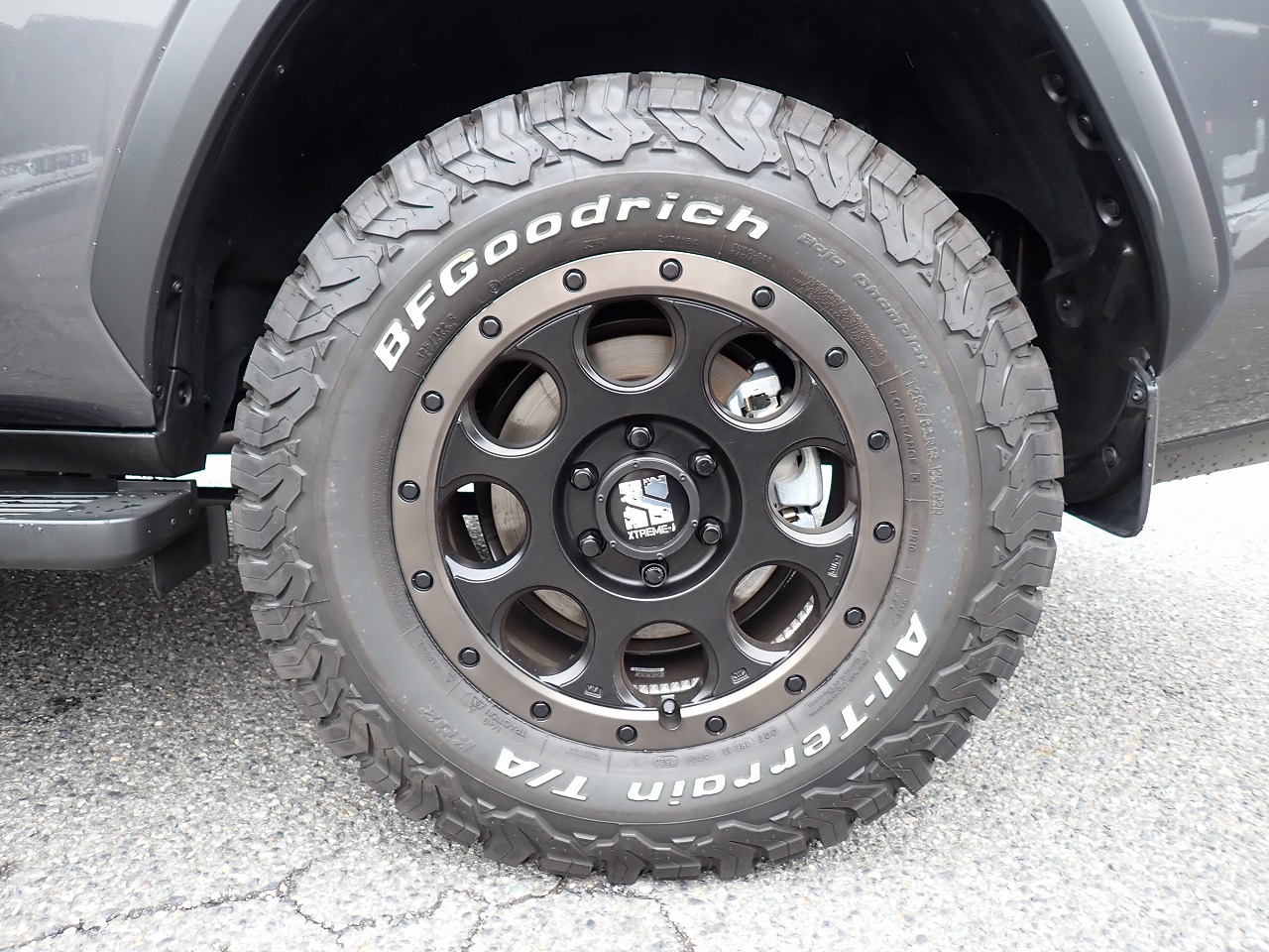 TOYOTA Land Cruiser