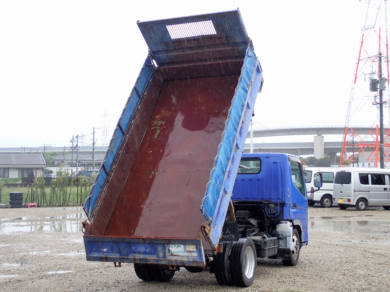 MITSUBISHI Canter