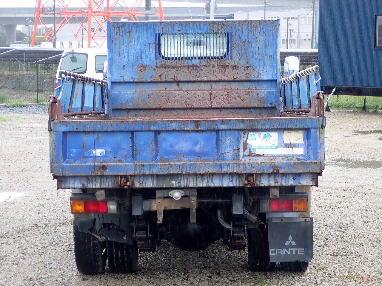 MITSUBISHI Canter