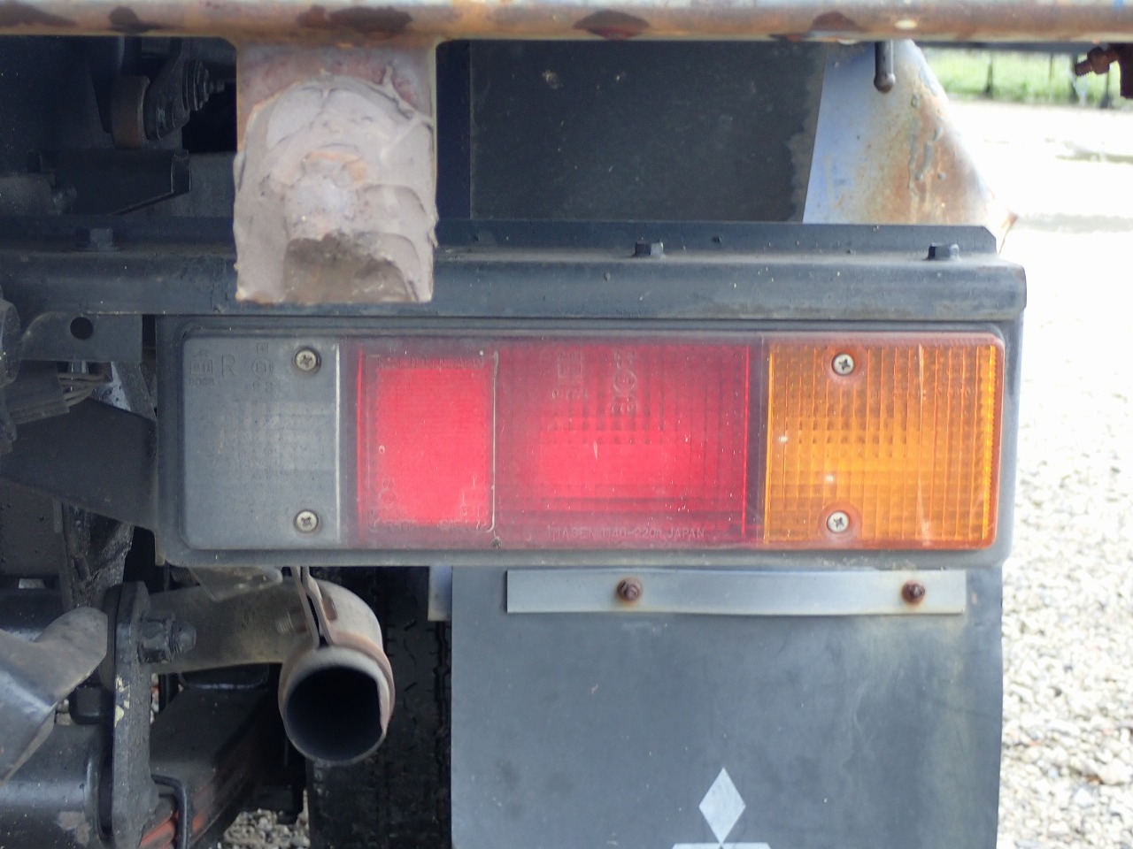 MITSUBISHI Canter