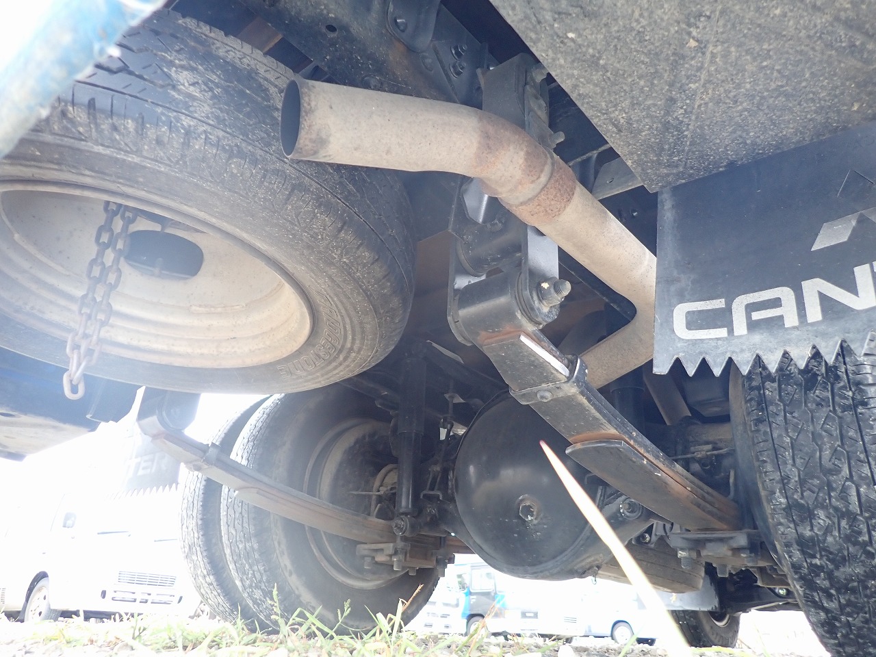 MITSUBISHI Canter