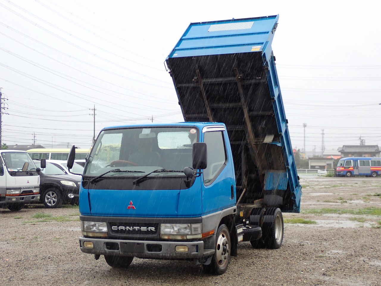 MITSUBISHI Canter