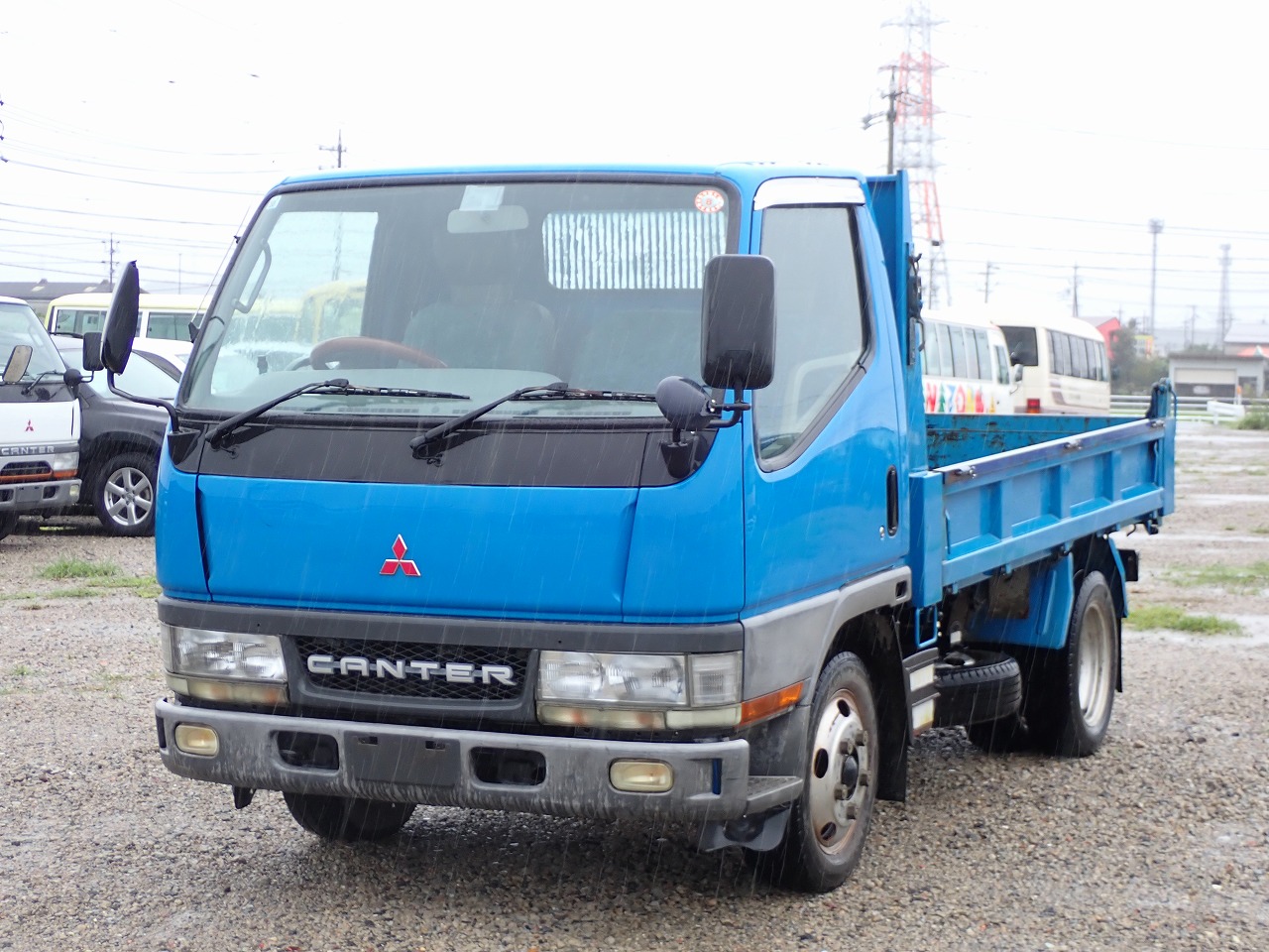 MITSUBISHI Canter