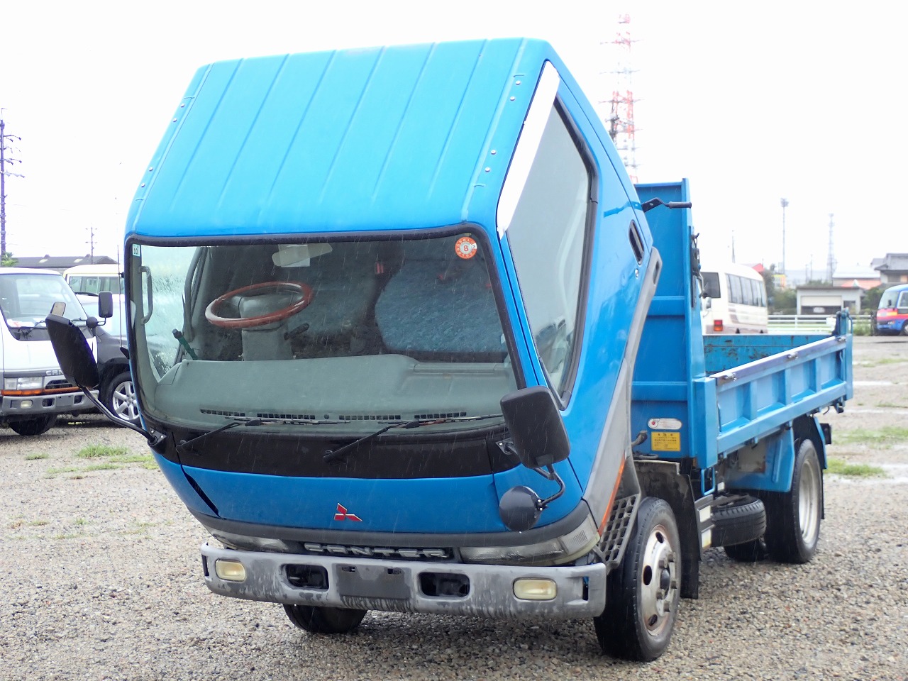 MITSUBISHI Canter