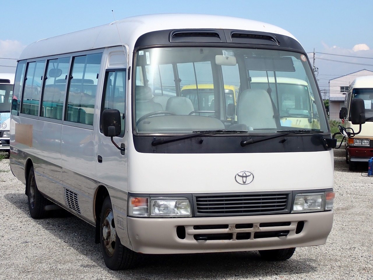 TOYOTA Coaster