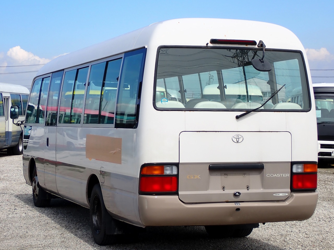 TOYOTA Coaster
