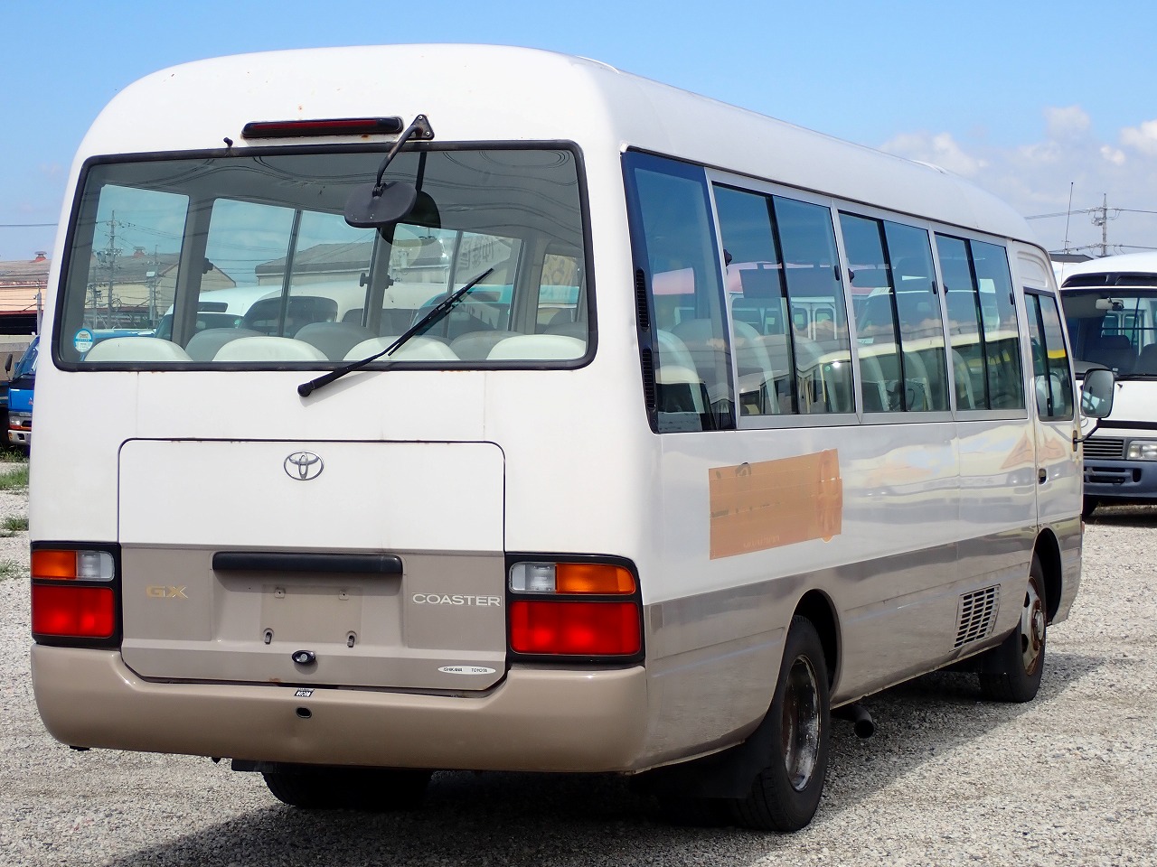 TOYOTA Coaster