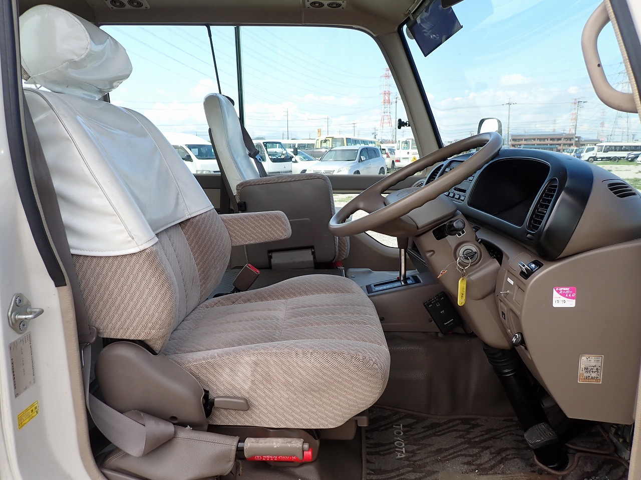 TOYOTA Coaster