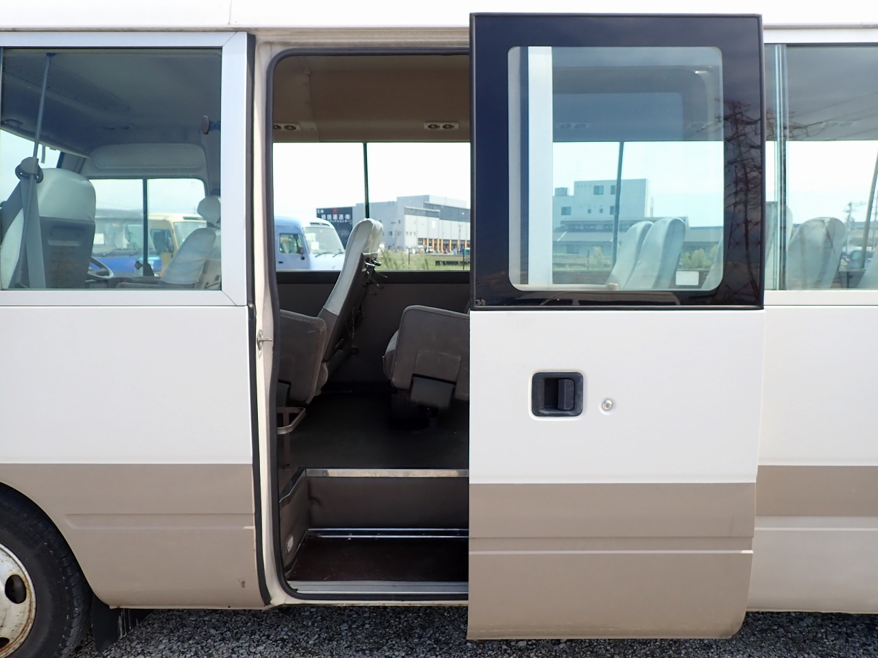TOYOTA Coaster