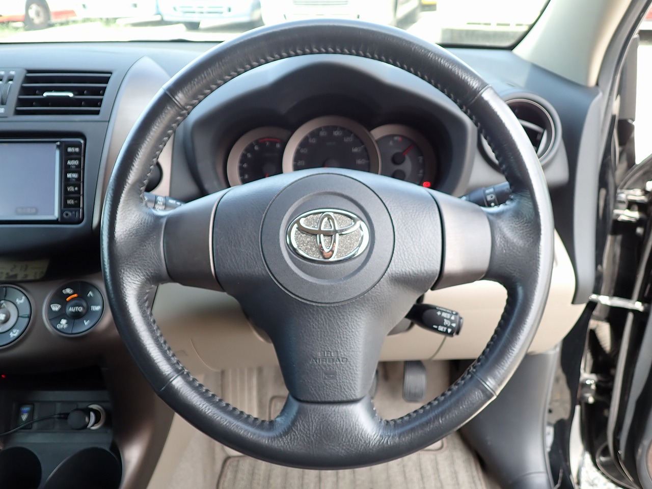TOYOTA Vanguard